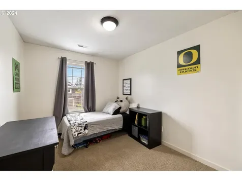 860 Nw 1st Avenue Canby OR 97013