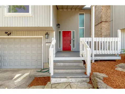 1504 SW 24th Street Troutdale OR 97060