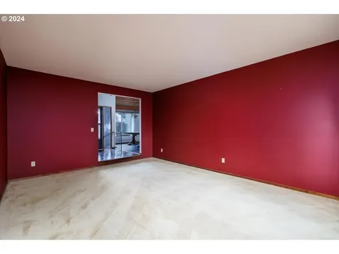 696 Ne 26th Street Gresham OR 97030