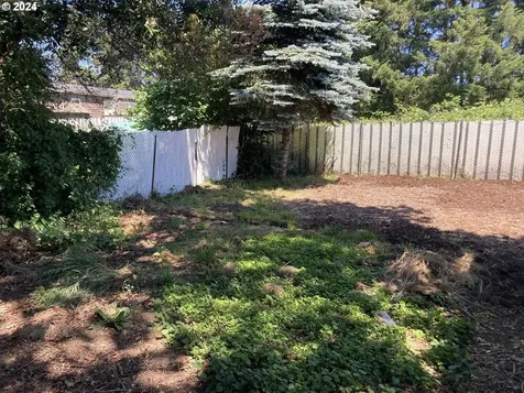 1530 Tamarack Street Sweet Home OR 97386