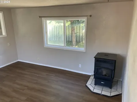 1530 Tamarack Street Sweet Home OR 97386