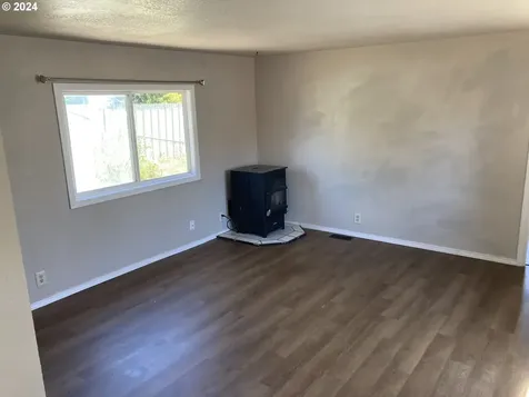 1530 Tamarack Street Sweet Home OR 97386