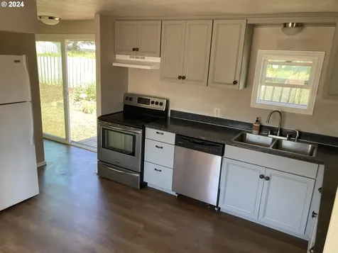 1530 Tamarack Street Sweet Home OR 97386