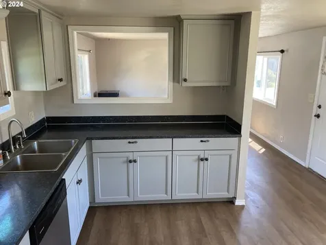 1530 Tamarack Street Sweet Home OR 97386