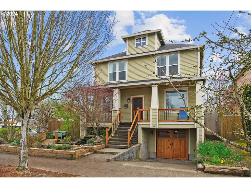 2002 N Humboldt Street Portland OR 97217