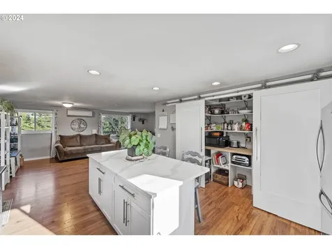 1175 Lakewood Lane Coos Bay OR 97420