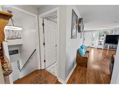 1175 Lakewood Lane Coos Bay OR 97420