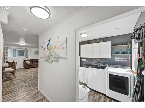 1175 Lakewood Lane Coos Bay OR 97420