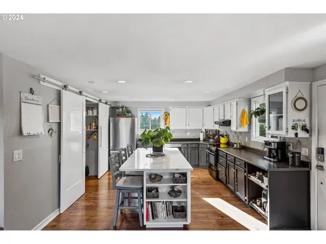 1175 Lakewood Lane Coos Bay OR 97420