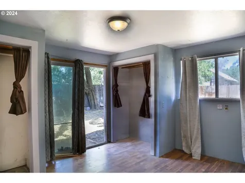 1006 SW Isham Street Grants Pass OR 97526