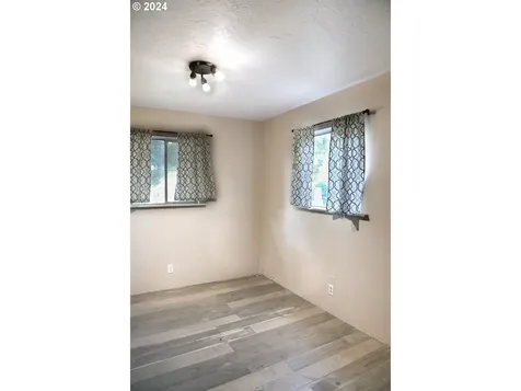 1006 SW Isham Street Grants Pass OR 97526