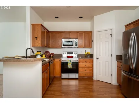 1643 Sw San Mateo Terrace Beaverton OR 97003