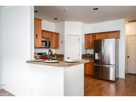 1643 Sw San Mateo Terrace Beaverton OR 97003