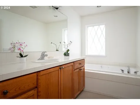 1643 Sw San Mateo Terrace Beaverton OR 97003