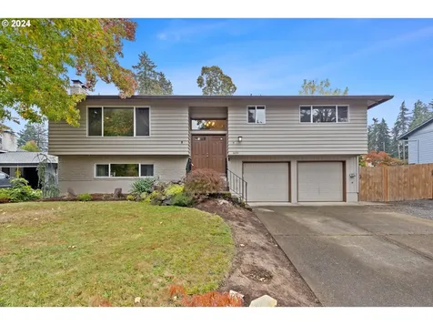 6650 Buckingham Drive Gladstone OR 97027