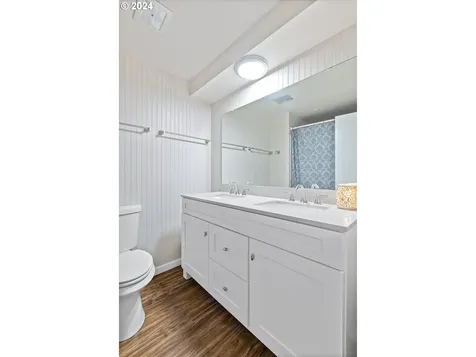 6650 Buckingham Drive Gladstone OR 97027