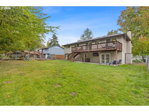 6650 Buckingham Drive Gladstone OR 97027