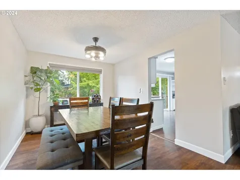 6650 Buckingham Drive Gladstone OR 97027