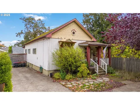 144 SE 78th Avenue Portland OR 97215