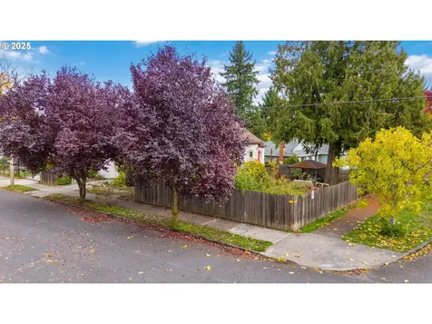 144 SE 78th Avenue Portland OR 97215