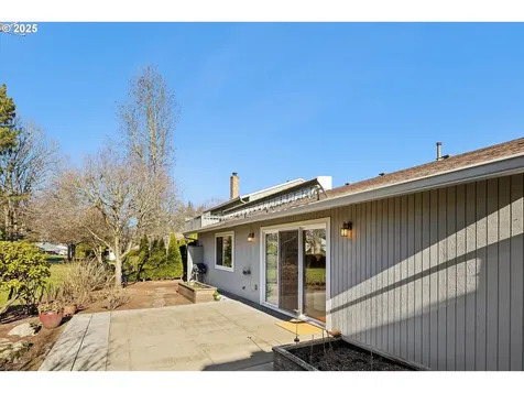2235 NE 152nd Avenue Portland OR 97230