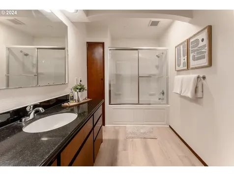 4009 SE 157th Avenue Vancouver WA 98683