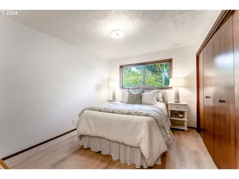 4009 SE 157th Avenue Vancouver WA 98683