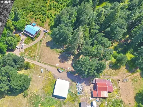 28250 Andy Riggs Road Grand Ronde OR 97347