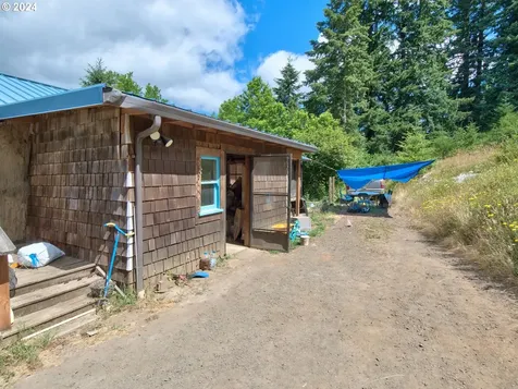 28250 Andy Riggs Road Grand Ronde OR 97347