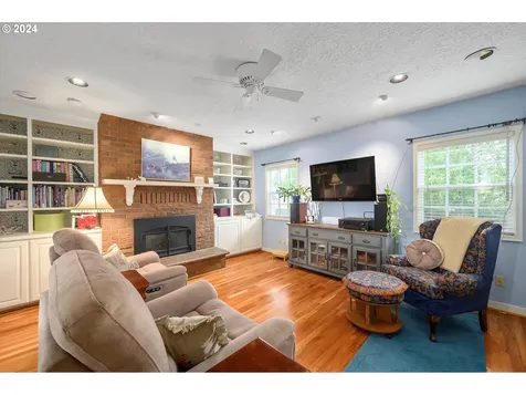 9916 Nw 11th Avenue Vancouver WA 98685