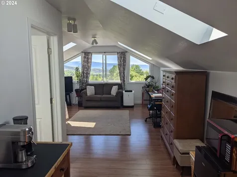 69841 Haefer Lane Cove OR 97824