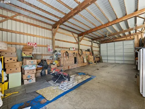 17784 S Eaden Road Oregon City OR 97045