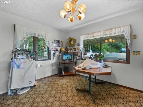 17784 S Eaden Road Oregon City OR 97045