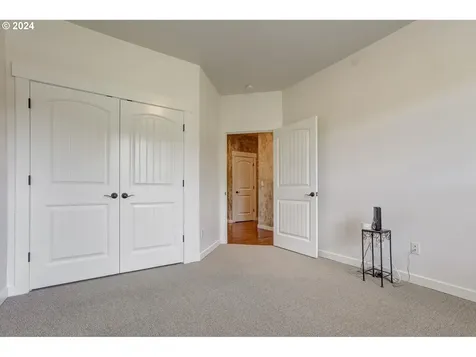 34320 NE Gable Avenue La Center WA 98629