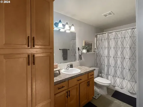 195 Holloway Drive Chehalis WA 98532
