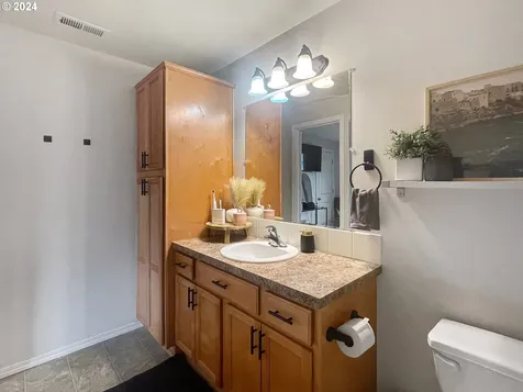 195 Holloway Drive Chehalis WA 98532