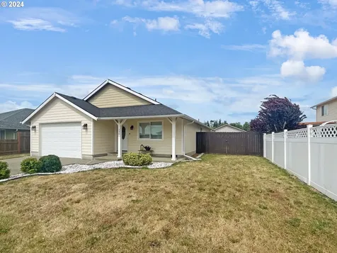 195 Holloway Drive Chehalis WA 98532