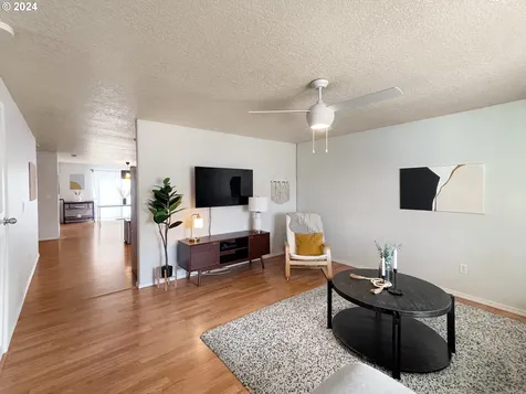 195 Holloway Drive Chehalis WA 98532