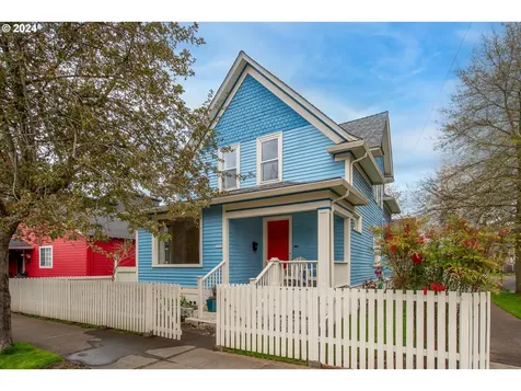 5902 N Michigan Avenue Portland OR 97217