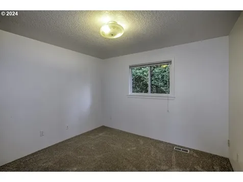 3340 SE 161st Avenue Portland OR 97236