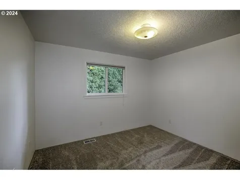 3340 SE 161st Avenue Portland OR 97236