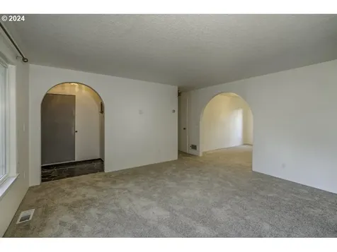3340 SE 161st Avenue Portland OR 97236
