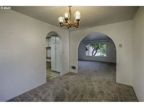 3340 SE 161st Avenue Portland OR 97236