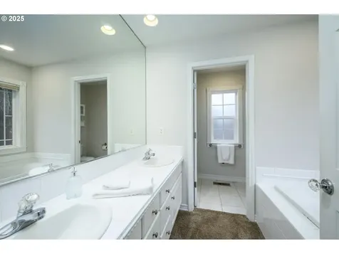 2346 NW Fendle Way Mcminnville OR 97128