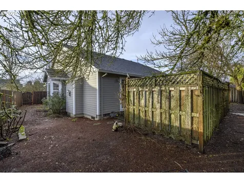 2346 NW Fendle Way Mcminnville OR 97128