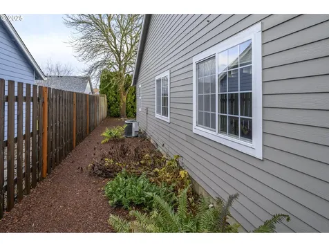 2346 NW Fendle Way Mcminnville OR 97128