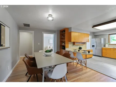 1000 Nw Dale Avenue Portland OR 97229