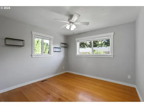 1000 Nw Dale Avenue Portland OR 97229