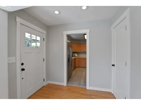 1000 Nw Dale Avenue Portland OR 97229