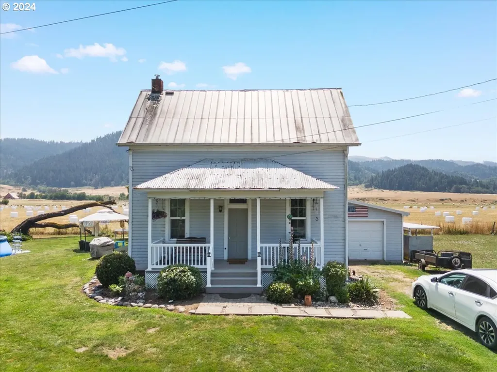 8771 Tiller Trail Highway Canyonville OR 97417